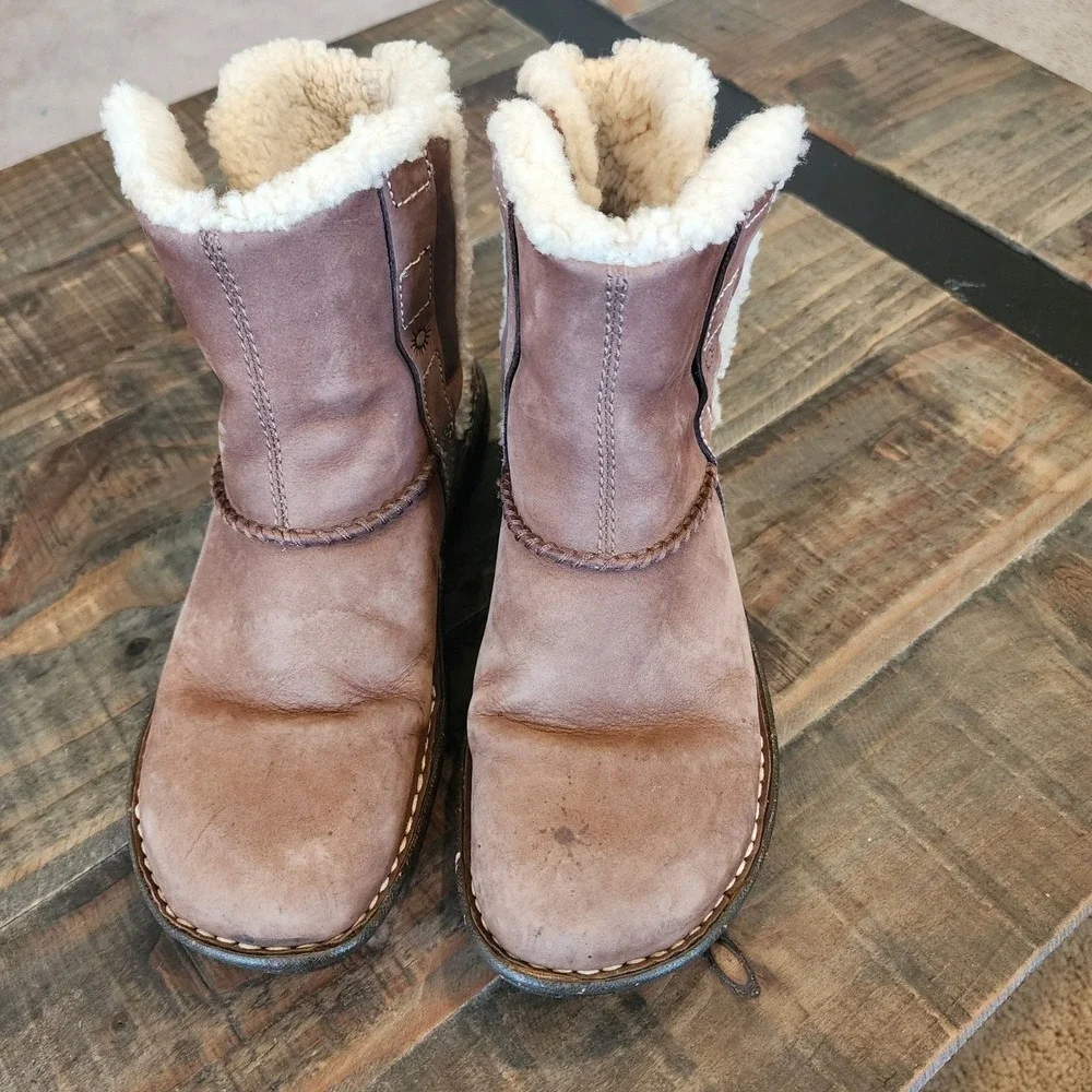 UGG australia 5587